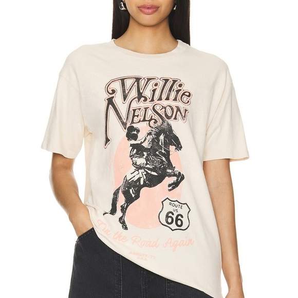Daydreamer Tops - Daydreamer Women's Willie Nelson Route 66 Weekend Tee size medium NEW NWT